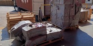 Πάνω από 10 εκατ. λαθραία τσιγάρα κατασχέθηκαν στο λιμάνι του Πειραιά 