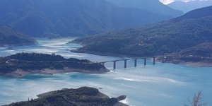 Η λίμνη Κρεμαστών
