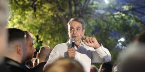 O Κυριάκος Μητσοτάκης στα Βριλήσσια