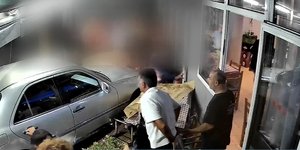 Μεθυσμένος οδηγός «μπούκαρε» με το αυτοκίνητο σε ουζερί στη Θεσσαλονίκη