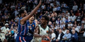 Στιγμιότυπο από τον αγώνα Εφές-Παναθηναικός AKTOR