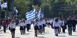 Μαθητική παρέλαση στην Αθήνα για την 28η Οκτωβρίου 