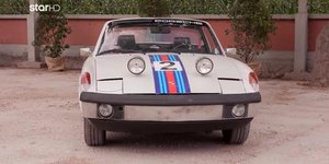 Η ελληνική Porsche που έγινε σταρ της τηλεόρασης, έσπασε τα ρεκόρ αλλά έμεινε στα αζήτητα -Γιατί δεν έδωσε κανείς ούτε 10.000 ευρώ για να την αποκτήσει