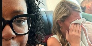 Αρνήθηκε να παραχωρήσει τη θέση της και η συνεπιβάτιδα ξέσπασε σε κλάματα επί τρεις ώρες