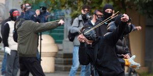 Άγρια επεισόδια στην Αλβανία