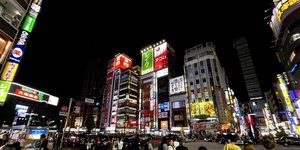 Η Shinjuku Από το αρχείο της Βιργινίας Στουραϊτη Για το Bovary.gr