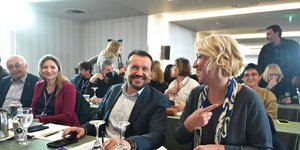 Νίκος Παππάς, Ρένα Δούρου