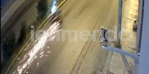 Βίντεο ντοκουμέντο από το σοκαριστικό τροχαίο με μηχανή στη Θηβών -Σκοτώθηκαν 28χρονος και 24χρονη