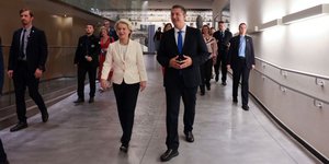 Ο Απόστολος Τζιτζικώστας με την Ούρσουλα φον ντερ Λάιεν