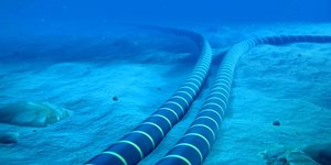 Uundersea power cable