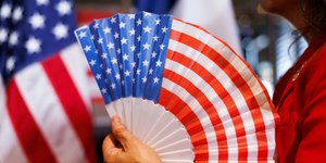 Βεντάλια στα χρώματα της σημαίας των ΗΠΑ