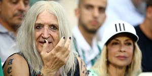 Η Άννα Βίσση με τον Νίκο Καρβέλα 