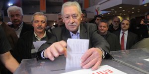 Επανεξελέγη πρόεδρος της ΔΗΜΑΡ ο Φώτης Κουβέλης με 81