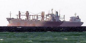 Γιατί απειλεί το Ιράν να μολύνει τα νερά του Κόλπου με εσκεμμένη διαρροή πετρελα