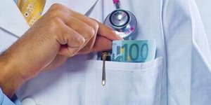 «Θησαυρό» εκατομμυρίων βρίσκει το ΣΔΟΕ σε λογαριασμούς – Στο στόχαστρο γιατροί