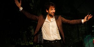 Εκπληξη: Αυτό είναι το ολοκαίνουριο ζευγάρι της σόουμπιζ -Σίγουρα θα συζητηθεί [εικόνες] /Φωτογραφία: NDP