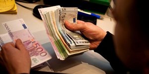 Μόνο μία στις δύο επιχειρήσεις πληρώνει στην ώρα της -Πάνω από 1 εκατ. εργαζόμεν