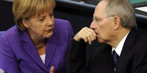 Ανακοινώθηκαν οι υπουργοί της Μέρκελ -Παραμένει στο Οικονομικών ο Σόιμπλε 