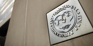 Το ΔΝΤ προειδοποιεί: Η παγκόσμια οικονομία αντιμετωπίζει δύο νέες απειλές 