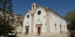 «Καμπάνα» σχεδόν μισού εκατ. ευρώ σε μοναστήρι από το ΣΔΟΕ- Εκοβε πλαστά τιμολόγ