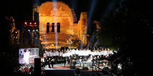 Απόψε η συναυλία του Γιώργου Νταλάρα
