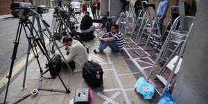 Τρέλα με το «βασιλικό μωρό» στη Βρετανία – Δύο εβδομάδες πριν από την «άφιξη» δη