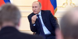 Οι ξένοι ανταποκριτές «κανιβαλίζουν» τον Πούτιν -Οι ασυναρτησίες