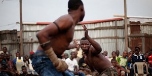 Dambe: Μια πολεμική τέχνη γεμάτη βία και ωμότητα -Σκληροτράχηλοι Νιγηριανοί μάχο