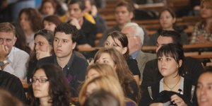 Σε παράταση των εγγραφών στα Πανεπιστήμια προσανατολίζεται το υπουργείο Παιδείας
