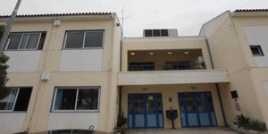 Απίστευτες καταγγελίες για το «Δαφνί» -Εγδυσαν και άφησαν δεμένη ασθενή όλο το β
