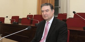 Kόντρα ανάμεσα σε ΝΔ και ΠΑΣΟΚ για τον επικεφαλής της ΕΛΣΤΑΤ