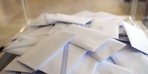 Δημοσκόπηση Rass: Οριακό προβάδισμα της ΝΔ -Τρίτο το Ποτάμι της διαμαρτυρίας