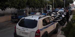 Ομαδική απόδραση από το αστυνομικό τμήμα Πύργου -Πέντε κρατούμενοι το έσκασαν απ