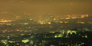 Σύσκεψη για την αιθαλομίχλη αλλά χωρίς μείωση φόρου στο πετρέλαιο