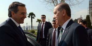 Συνάντηση Σαμαρά- Ερντογάν σε ουδέτερο έδαφος: Στην Ουαλία