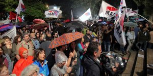 «Λαοθάλασσα» στο Ραδιομέγαρο παρά τη βροχή