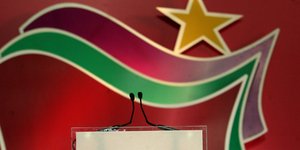 Η απάντηση ΣΥΡΙΖΑ στο άρθρο Σαμαρα (EUROKINISSI/ ΤΑΤΙΑΝΑ ΜΠΟΛΑΡΗ)