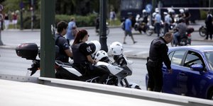 Βρέθηκε το αυτοκίνητο των «πιστολέρο» του Φαλήρου -Ανοιξαν πυρ σε συμπλοκή με ομ