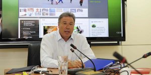 Ανεπιθύμητη η Χρυσή Αυγή στο συνέδριο της Ενωσης Περιφερειών – Ο Σγουρός ανακάλε