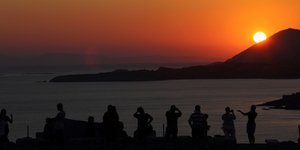 Telegraph: Η Ελλάδα αξίζει περισσότεροι τουρίστες -Μία από τις 10 χώρες που υποτ