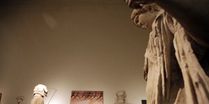 Οι Ελληνες χάνουν την επαφή τους με τον πολιτισμό- Δεν διαβάζουν βιβλία