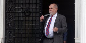 Τόμας Βίζερ: «Οχι» σε κούρεμα του ελληνικού χρέους