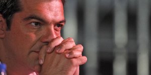 Τσίπρας: Η Ελλάδα δεν πρέπει και δεν θα βγει εθελοντικά από την Ευρωζώνη