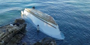 Deutsche Welle:Το πέρασμα των μεταναστών στην Ελλάδα -Σκληρές εικόνες και τα υψω