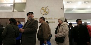 Σε οριακή κατάσταση τα νοικοκυριά -Τέσσερα εκατ. ευρώ την ημέρα οι απλήρωτοι λογ