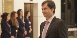 Τόμσεν σε Θεοχάρη: Πες μου τι έγινε