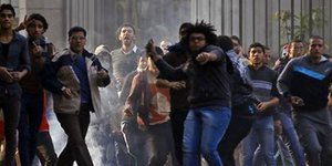 «Πόλεμος» στους δρόμους της Αιγύπτου -Τουλάχιστον 49 νεκροί μέσα σε 24 ώρες σε δ
