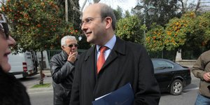 Χατζηδάκης: Αν οι Ελληνες είμαστε χουβαρντάδες