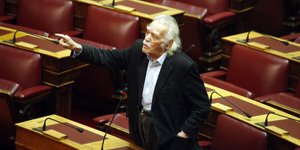 «Καρφιά» Γλέζου: Πρότειναν την υποψηφιότητα Βουδούρη ερήμην των οργανώσεων 