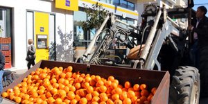 Εξαιρούνται οι αγρότες από το τέλος επιτηδεύματος